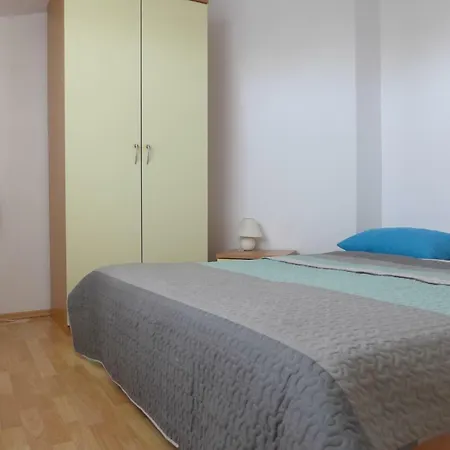 아파트 Apartman Vita 2 *