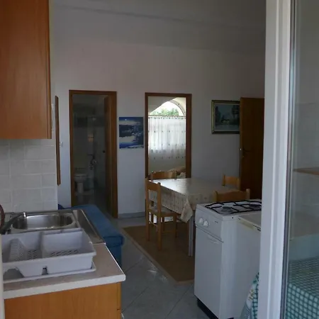 아파트 Apartman Vita 2 *